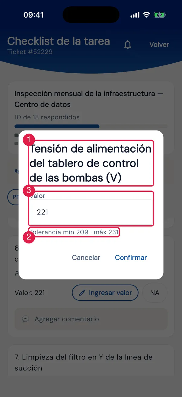 El Numérico en la app: Tensión de alimentación del tablero de control de las bombas (V), con el campo Valor y el rango de 209 a 231 V.