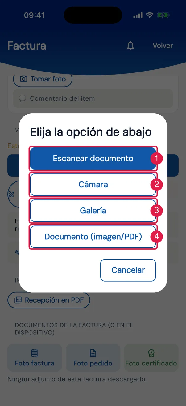 Foto factura en un dispositivo con escáner de documentos.