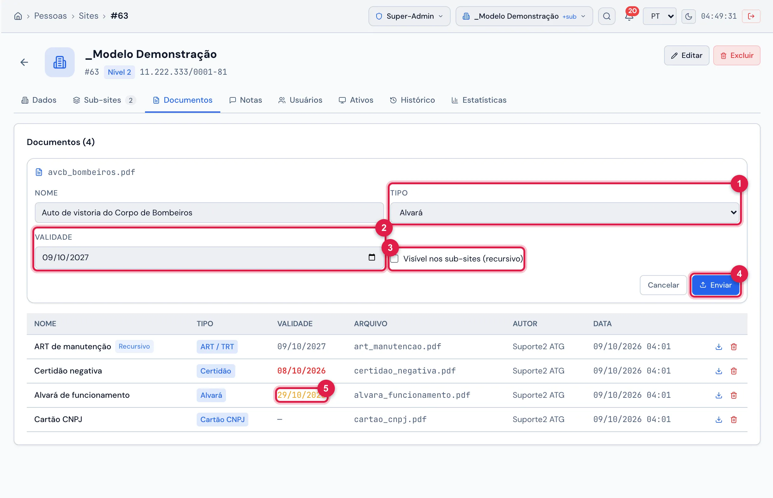 Aba Documentos com o quadro de envio aberto: o nome do arquivo escolhido, os campos Nome, Tipo e Validade, a caixa Visível nos sub-sites (recursivo) e os botões Cancelar e Enviar; abaixo, a lista com os documentos já enviados.