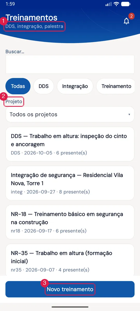 Lista de treinamentos: busca, chips por tipo, Projeto e Novo treinamento.