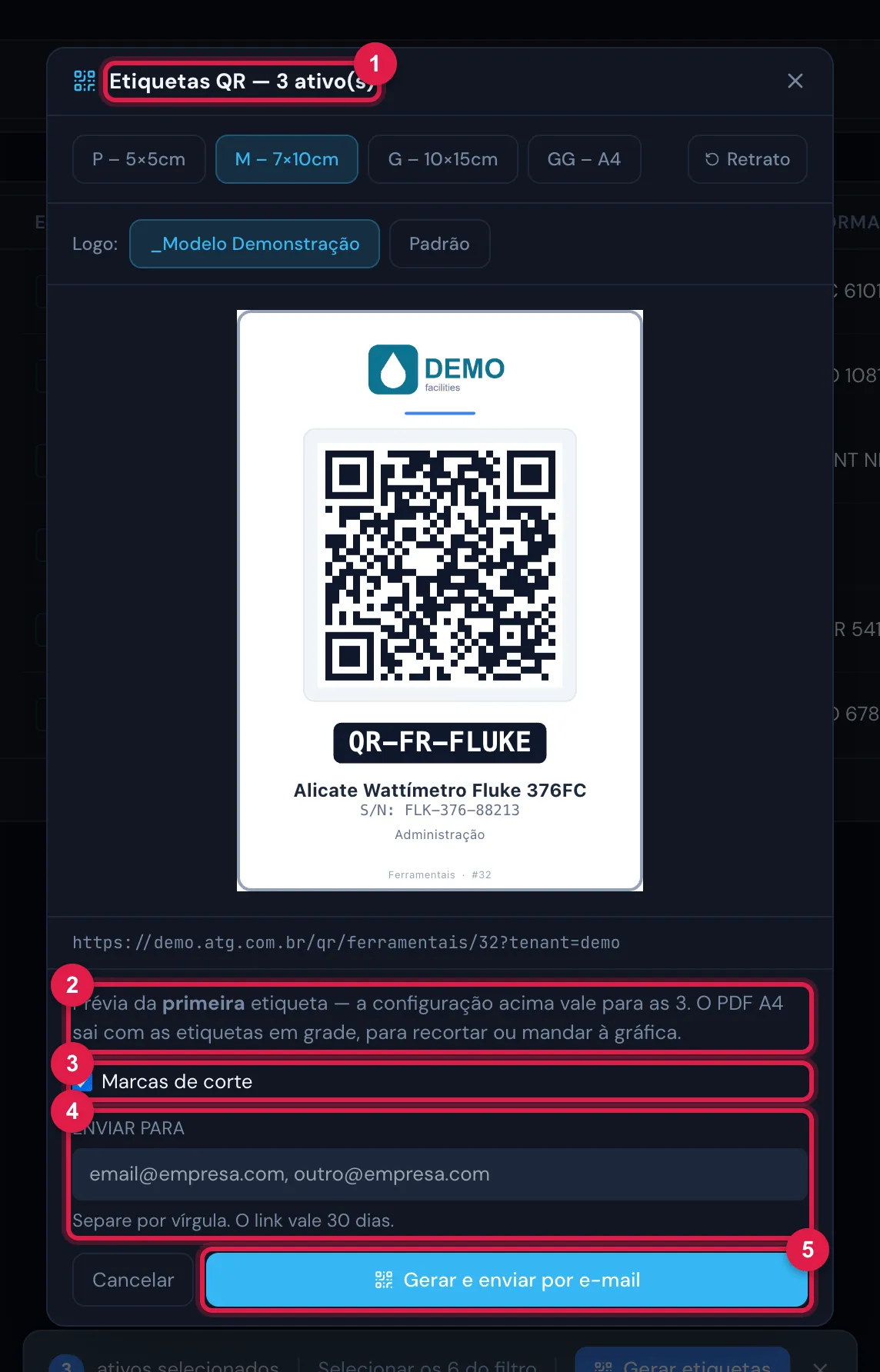 A janela Etiquetas QR — N ativo(s): prévia da primeira etiqueta, Marcas de corte, Enviar para e Gerar e enviar por e-mail.