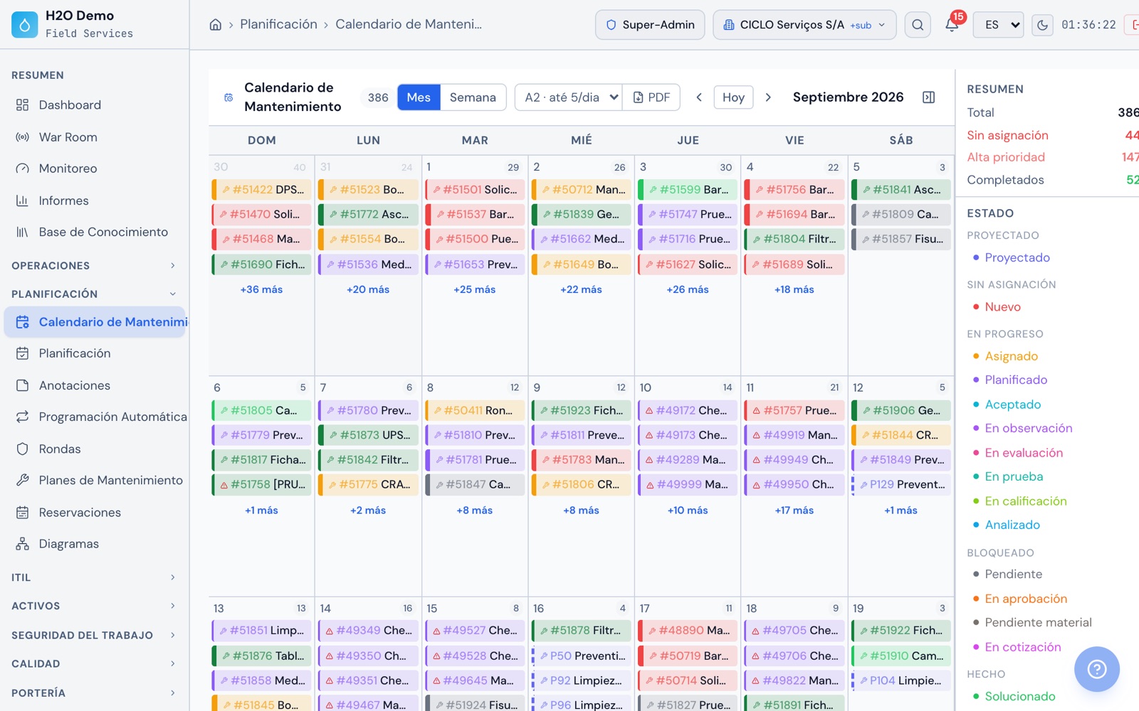 H2O web: el calendario del mes con las OT de cada día coloreadas por estado, la próxima preventiva de cada plan, el resumen del mes y la leyenda de estados.